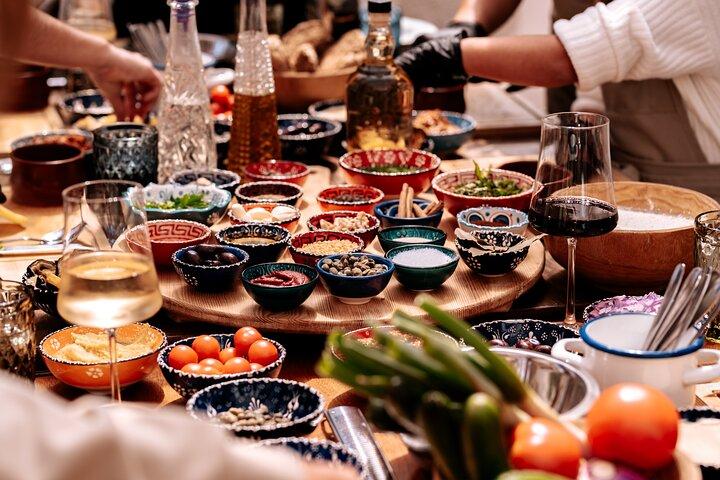 サントリーニの味覚 夢のような設定での料理教室