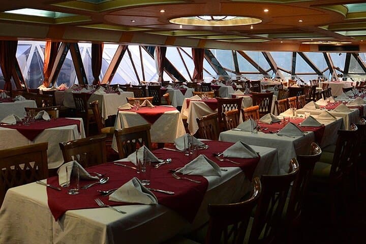 Cairo/Giza: Sunset Dinner Cruise on the Nile River Tour with Show