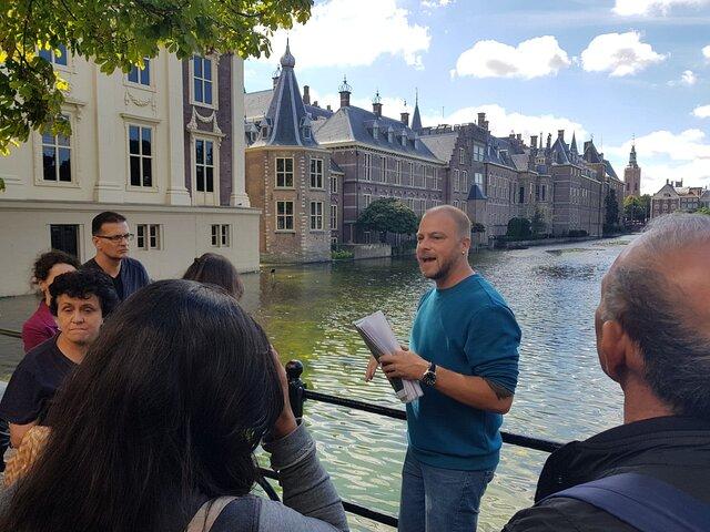 ハーグ2 - 1時間のウォーキングツアー | 地元の人と街を散策