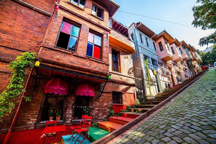 Galata Tower and Fener-Balat Walking Tour with Bosphorus Cruise