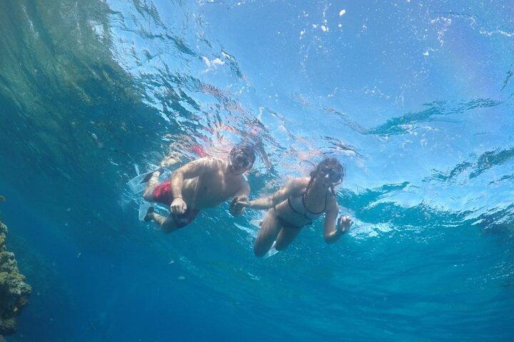 Ras Mohamed Full Day White Island på en yacht Sharm-el-Sheikh
