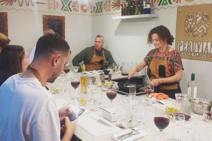 Peruvian Cooking Class Cocktails og markedstur i Cusco