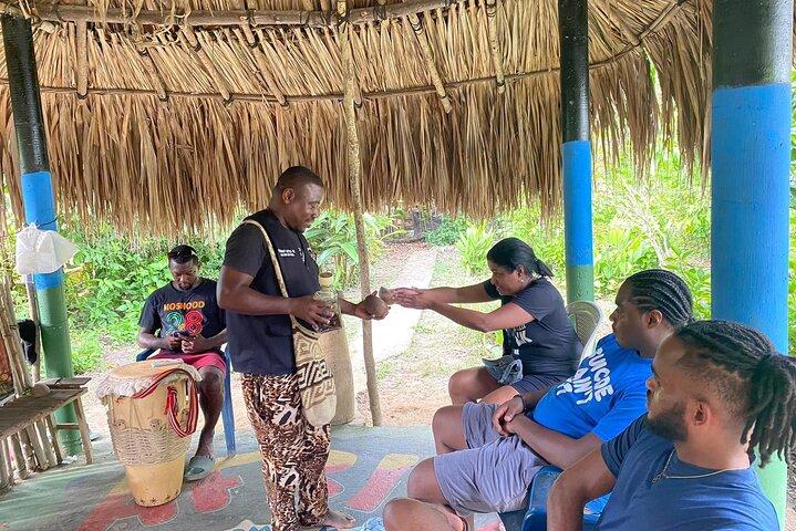 Visit Palenque with natives : history, culture and ancestral legacy