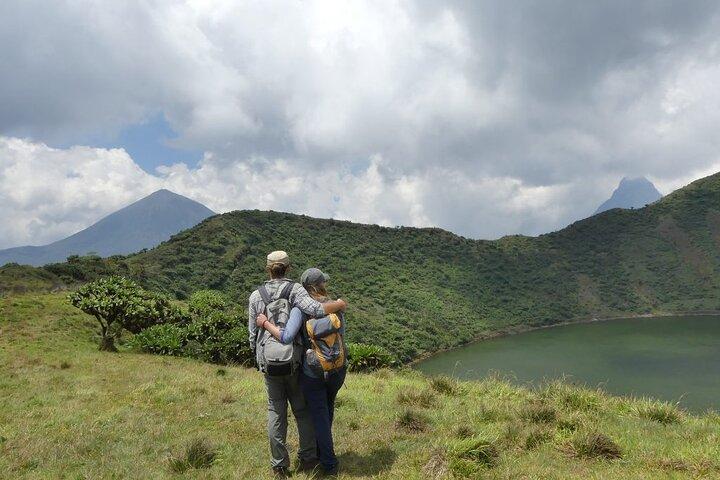 Mount Bisoke Wanderabenteuer ab Kigali