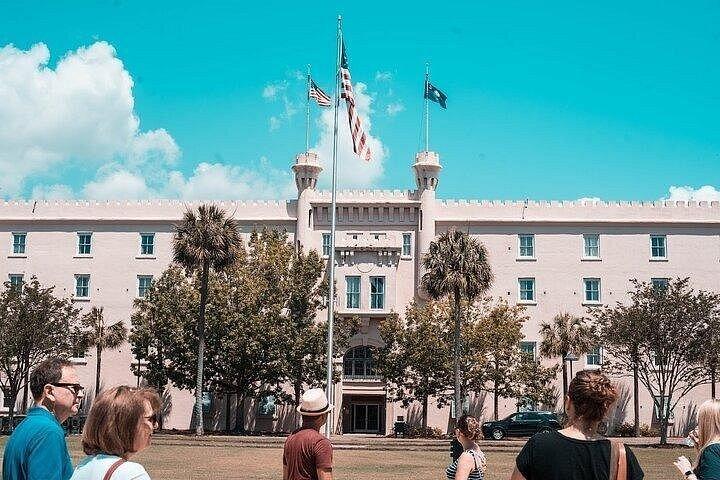 Tour gastronomico privato a piedi di Charleston nel quartiere Francese