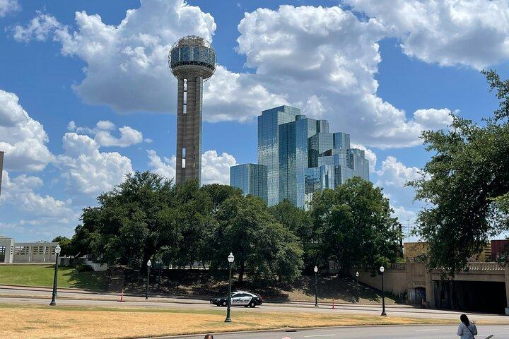 Dallas in Wonderland: A Self-Guided Walking Tour of Dallas