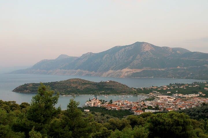 Private Boat Day-Trip to Palaia Epidavros, Aegina and Moni