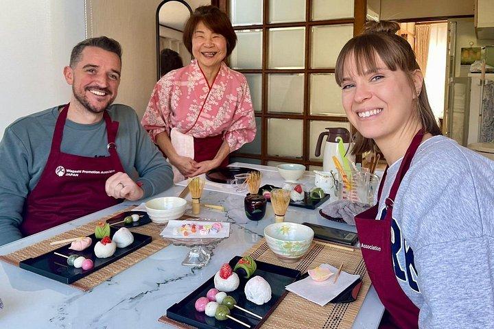 2 Hours Mochi &Nerikiri Making & Matcha Class in Bunkyo