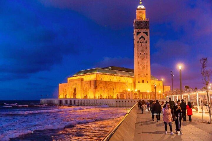 Casablanca Night Tour with Andalusian Dinner Show
