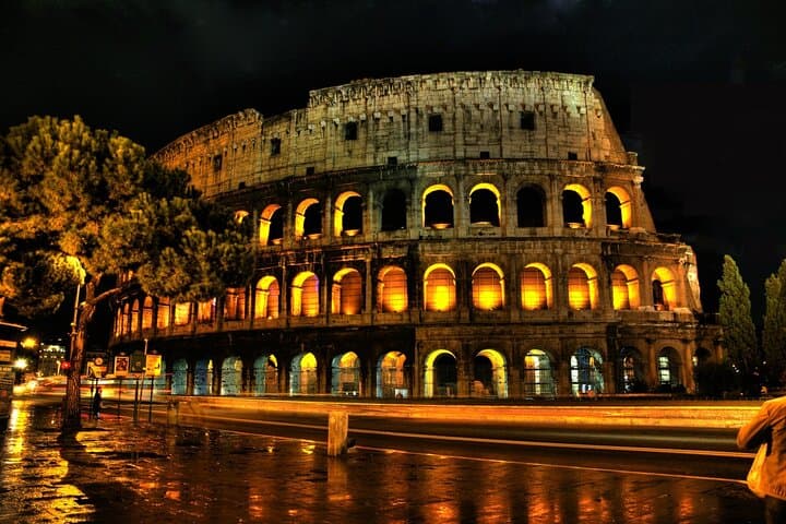 Rome: Priority Private Guided Tour of Colosseum and Ancient Rome