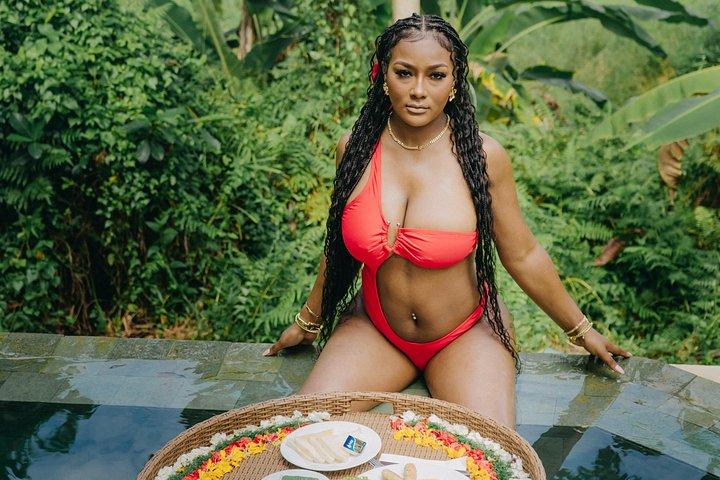 UBUDのホテル＆リゾートで写真撮影を行う