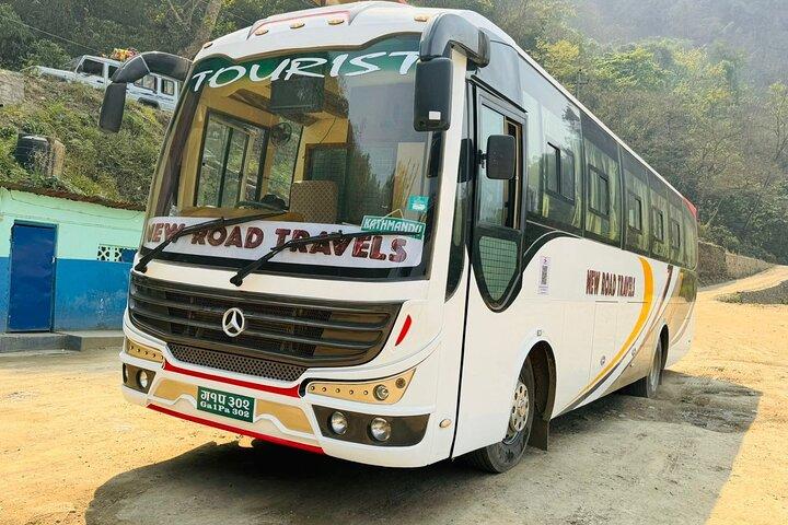 Premium Sofa Busticket von Pokhara nach Kathmandu