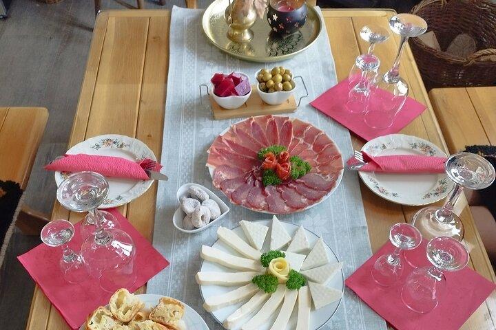 家族のワイナリーでワインの試飲、精神を感じる