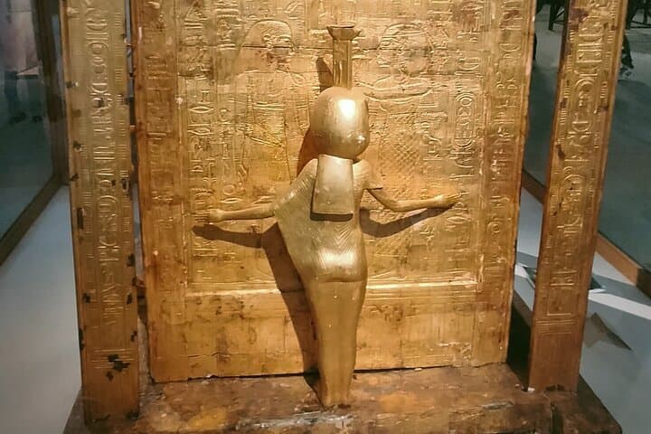 Tour in Egyptian Museum, Citadel of Saladin and Khan Elkhalili