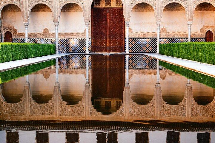 Tour al atardecer en la Alhambra desde Málaga