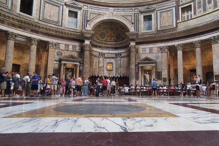 Pantheon: Semi-private Guided Tour with Entry Ticket