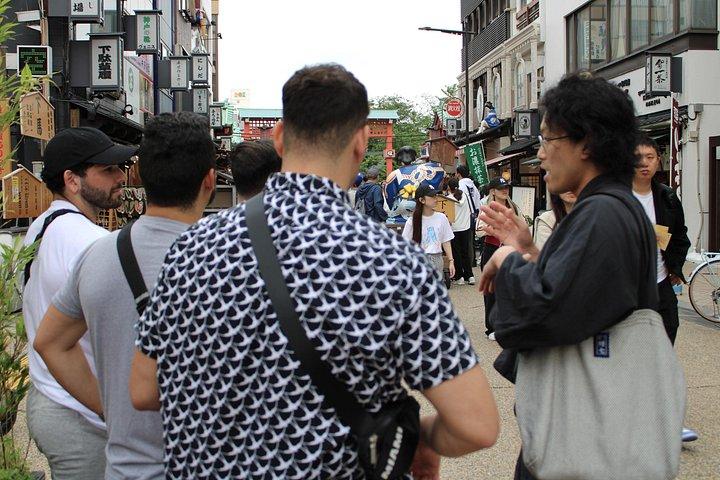 東京: 日本人芸人と行く浅草ウォーキングツアー