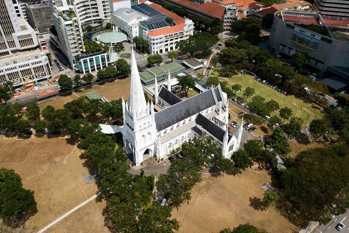 Tour privado de descubrimiento cultural por el Singapur histórico