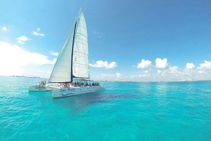 Isla Mujeres Catamaran Cruise Experience