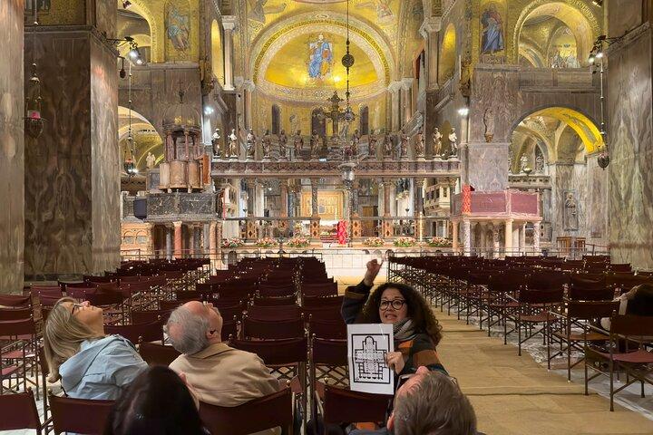 Saint Marks VIP Night Tour: Eksklusiv Access Small Group Tour