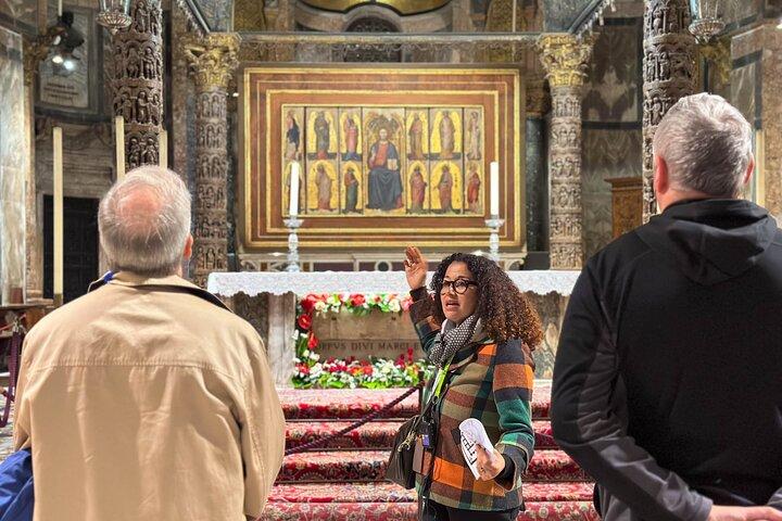 Saint Marks VIP Night Tour: Eksklusiv Access Small Group Tour