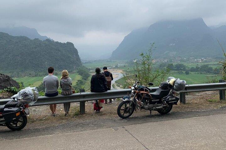 Motorcykeldagstur fra Hoi An historie, natur og strande