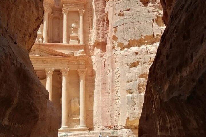 Tour de 3 días desde Ammán: Jerash, Ajloun, Petra, Wadi Rum y MAR Muerto