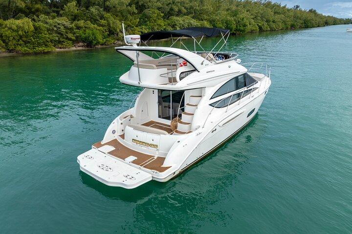 42 bis 46 Ft Private Yacht Miami, Miete für 2 oder 4 Stunden, 13 ppl