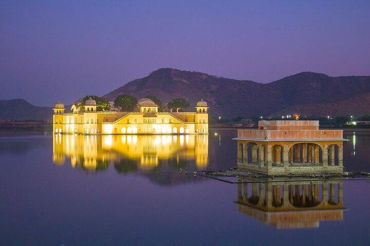 Excursão privada ao pôr do sol de Jaipur - Fort Nahargarh e vistas noturnas