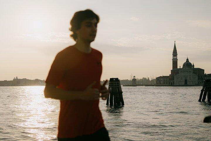 Tour a pie por Venecia al amanecer de 1 hora