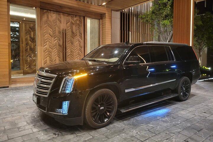 カンクン空港からカンクンまたはプラヤ・デル・カルメンまでのSUV、片道。