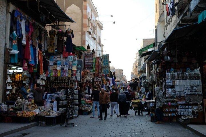 Private Day tour in Khan Elkhalele Market with Shopping and Lunch
