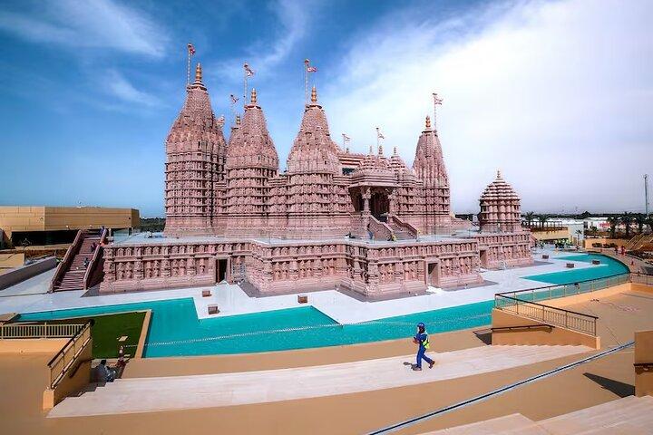 Visite du temple hindou Baps à Abu Dhabi