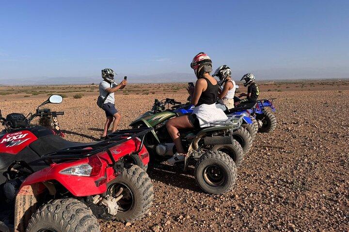 Privé quad-ervaring in de Ouarzazate-woestijn