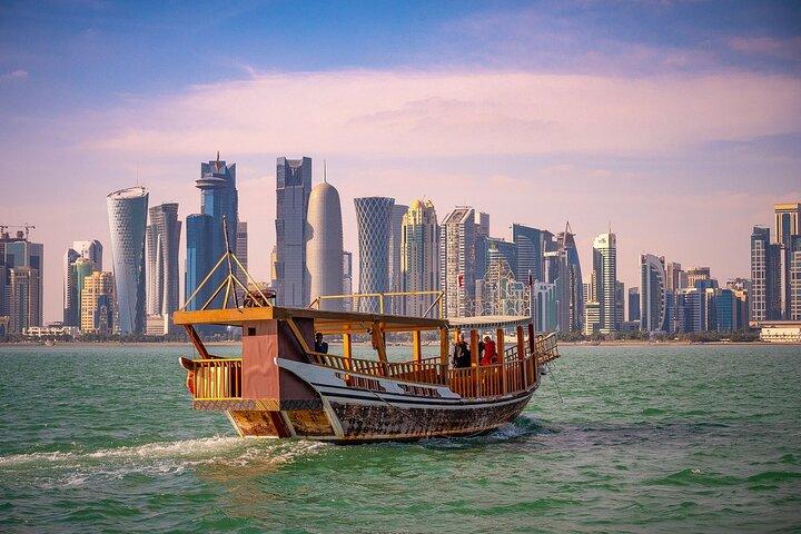 Doha : Abendliche Dhow-Kreuzfahrt mit optionalem Grillabendessen