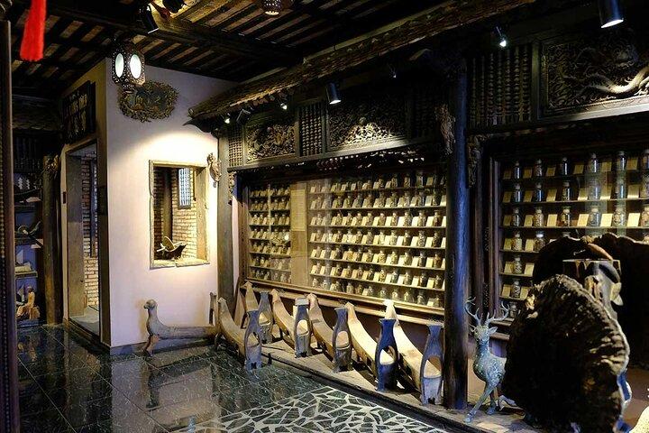 Vietnam: Fito Museum mit traditioneller Medizin