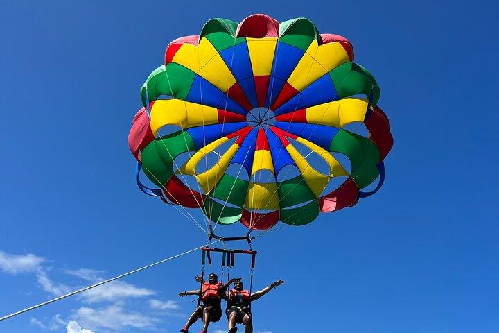 Jet Ski Parasailing e Margaritaville Tour em Montego Bay