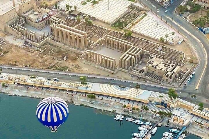 Sunrise Hot Air Balloon Ride in Luxor with Hotel Pickup