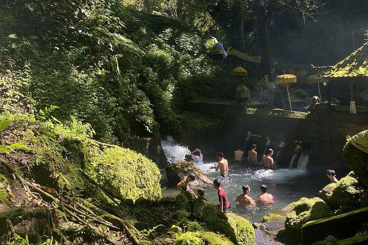 バリ島でのスピリチュアル浄化の儀式とシャーマニックヒーリング