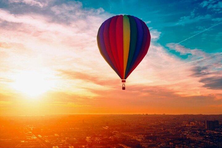 Sunrise Hot Air Balloon Over the Historical Sites in Luxor