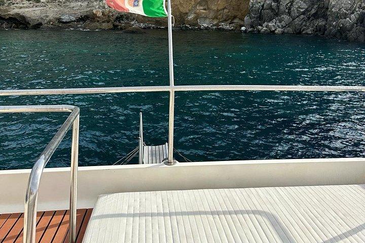Tour de Ischia em iate particular