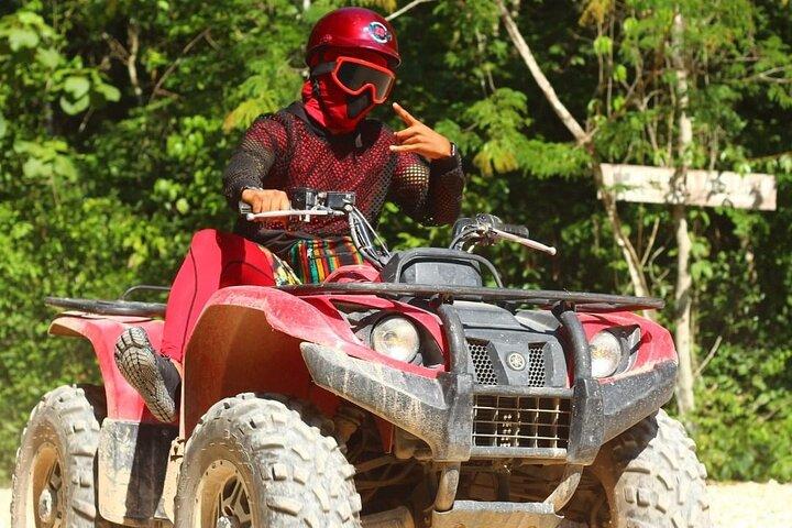 カンクンで最高のアドレナリンラッシュ：ATV、ジップライン、セノーテ、ランチ！