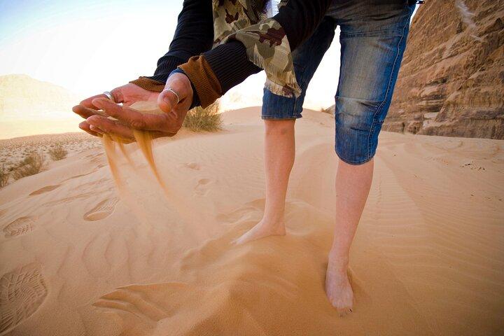 Wadi Rum : excursion en 4x4 dans le désert avec guide anglophone