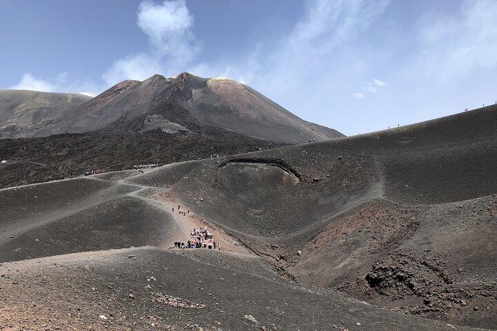 Halvdags guidet tur i Etna (3000 meter)