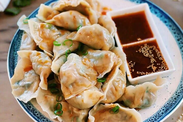 NYC: Chinatown & Little Italy Food Tour with 6 Flavorful Dishes
