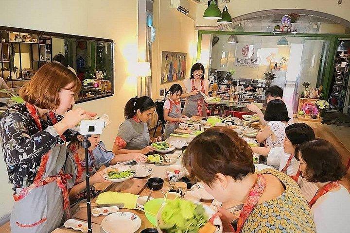 ホーチミン市での本格的なサイゴン料理教室ツアー 3.5 時間