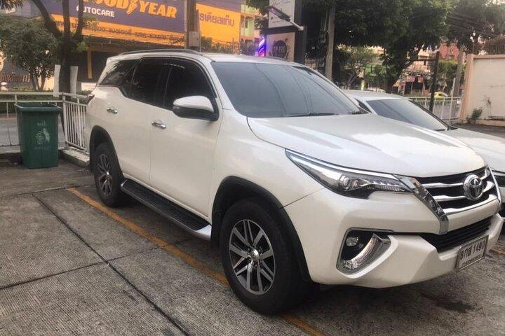 ホアヒンからバンコクのホテルまでのプライベート送迎