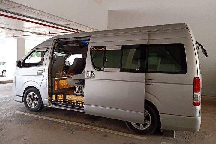ホアヒンからバンコクのホテルまでのプライベート送迎