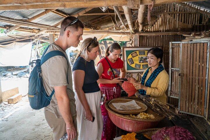Phnom Penh Silk Island Vespa Tour / Tuk Tuk beschikbaar