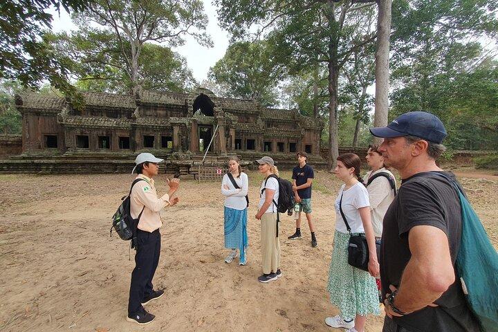 Excursão compartilhada para grupos pequenos ao nascer do sol em Angkor Wat, Bayon e Ta Prohm